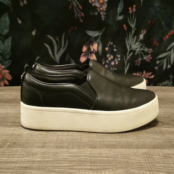 ALDO size 6 shoes - Picture 3 of 4